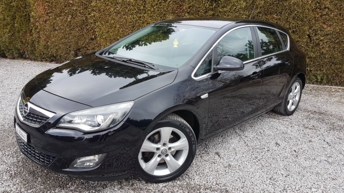 Opel astra j cosmo