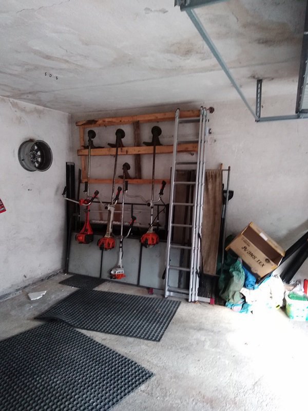 Koszenie, karczowanie, formowanie żywopłotów, frezowanie pni