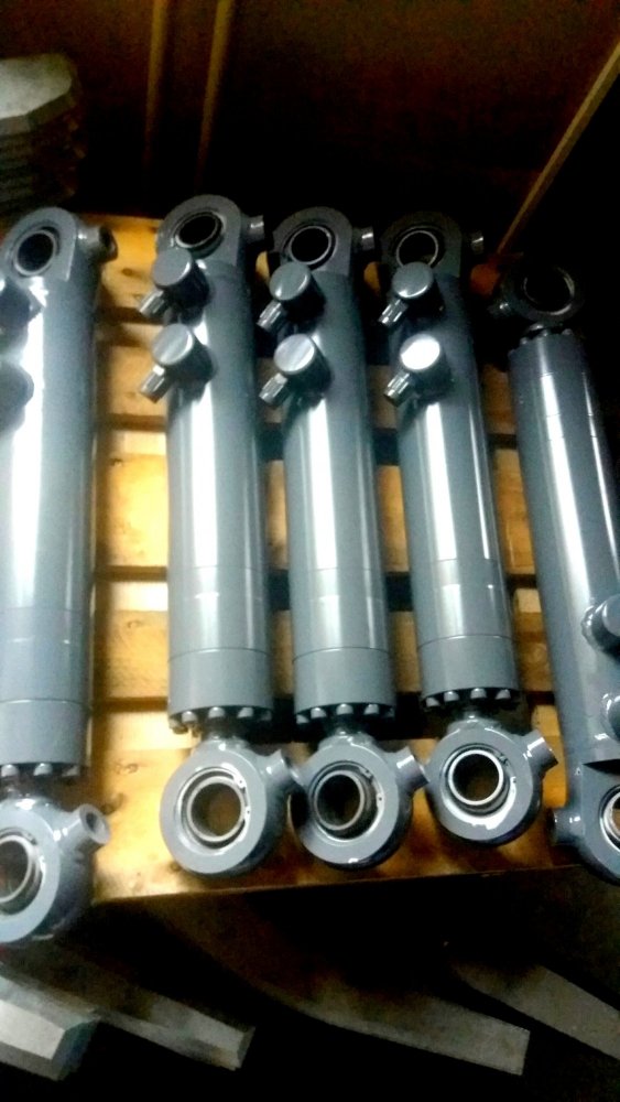 Uszczelnienie siłownika chwytaka do złomu - uszczelki