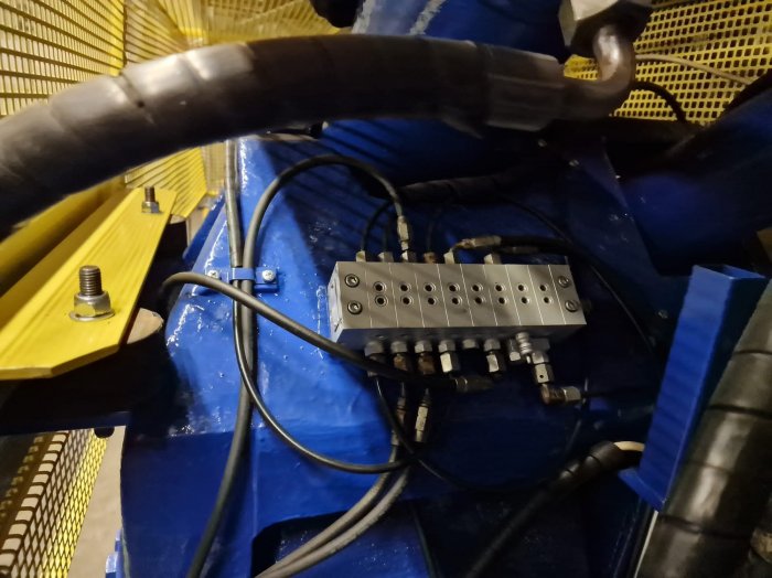 Używane nożyce do cięcia złomu Kajman 1000 aligator gilotyna