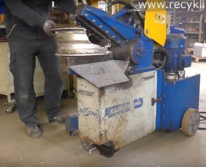 Aligator do złomu - gilotyna do złom Kajman