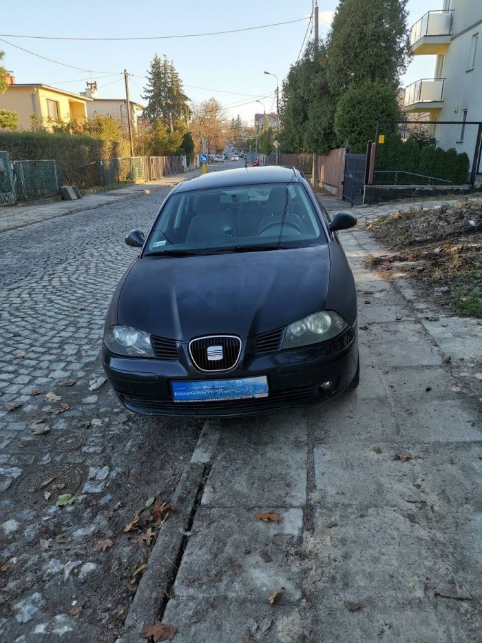 Syndyk sprzeda samochód marki Seat Ibiza