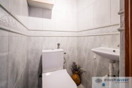 Przestronne mieszkanie z loggią.