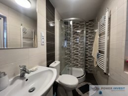 Dom z dużą działka i garażem. Dojazdów