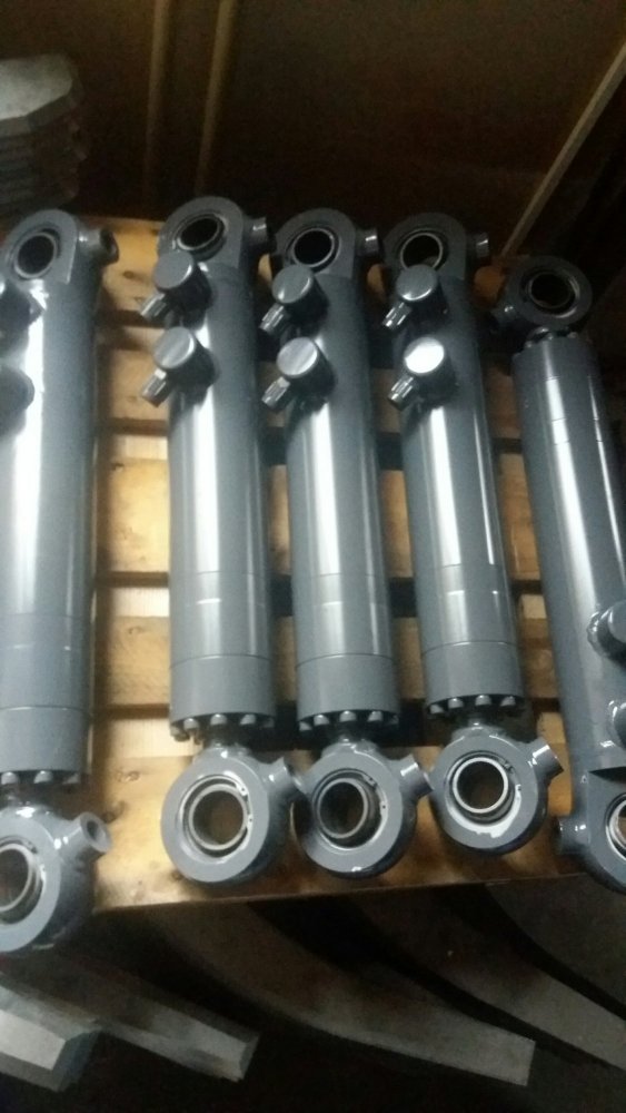 Siłownik siłowniki i pazury do chwytka do złomu Liebherr