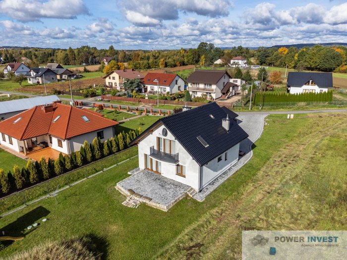 Nowoczesny dom z dużym ogrodem 30 min od Skawiny