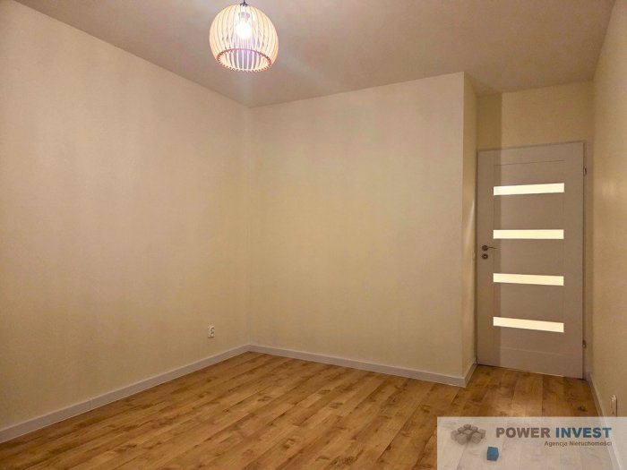 2-pokojowe mieszkanie z oddzielną kuchnią