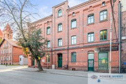 PRZESTRONNE MIESZKANIE W PRYWATNEJ KAMIENICY