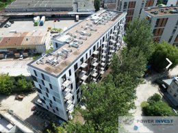 Narożne 3-pokojowe z dużym balkonem na Zabłociu