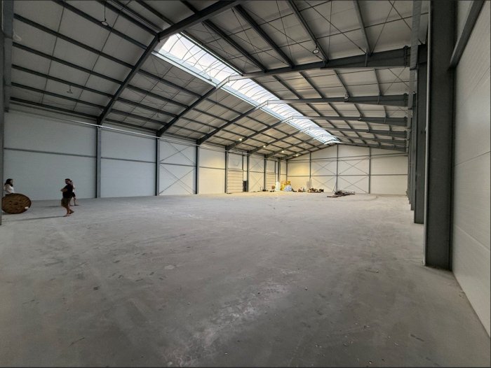 Hala do wynajęcia 200 m od węzła S8