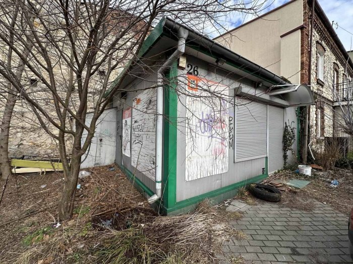 Pawilon handlowy położony w Częstochowie przy ul. Spadzistej