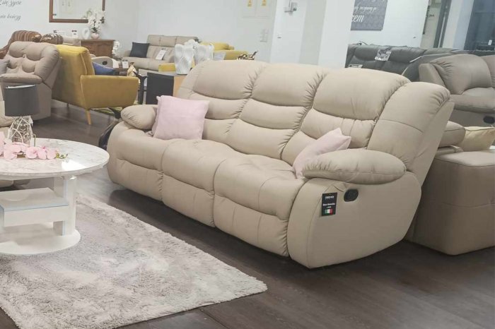 Elegancja i Komfort w Jednym! Regis II