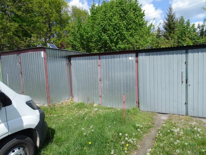 Udział 1/2 nieruchomości z garażem w Smogórach