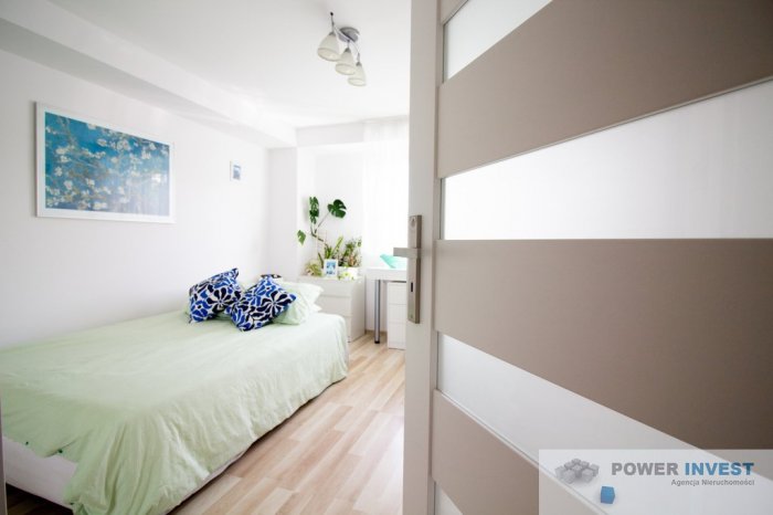 Przestronne mieszkanie w świetnej lokalizacji!