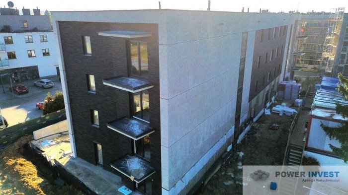 Jasne, słoneczne, 3-pokojowe w niskim bloku, taras