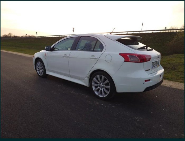 Mitsubishi Lancer Sportback 1.8 MIVEC 143 KM