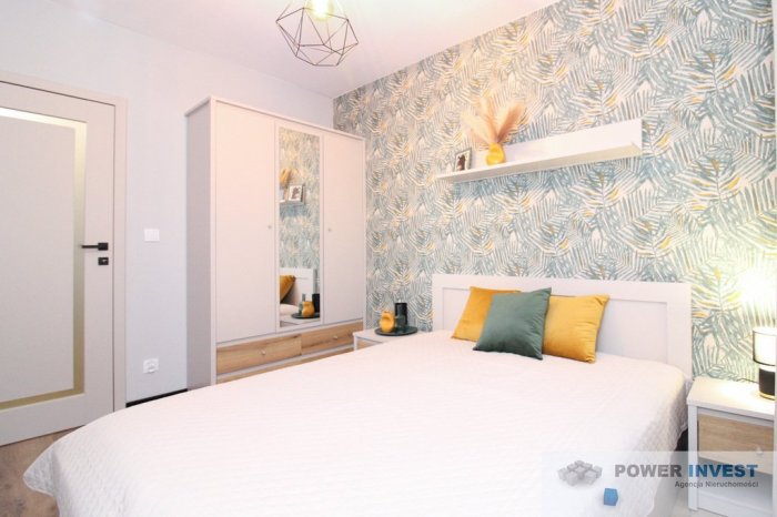 Nowe mieszkanie z balkonem, garażem i kom&oacute;rką