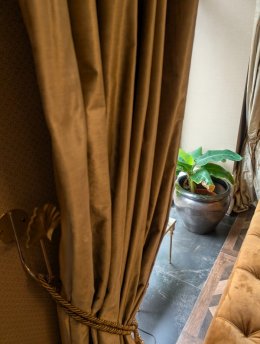 Używany komplet wyposażenia strefy recepcji i gabinetów