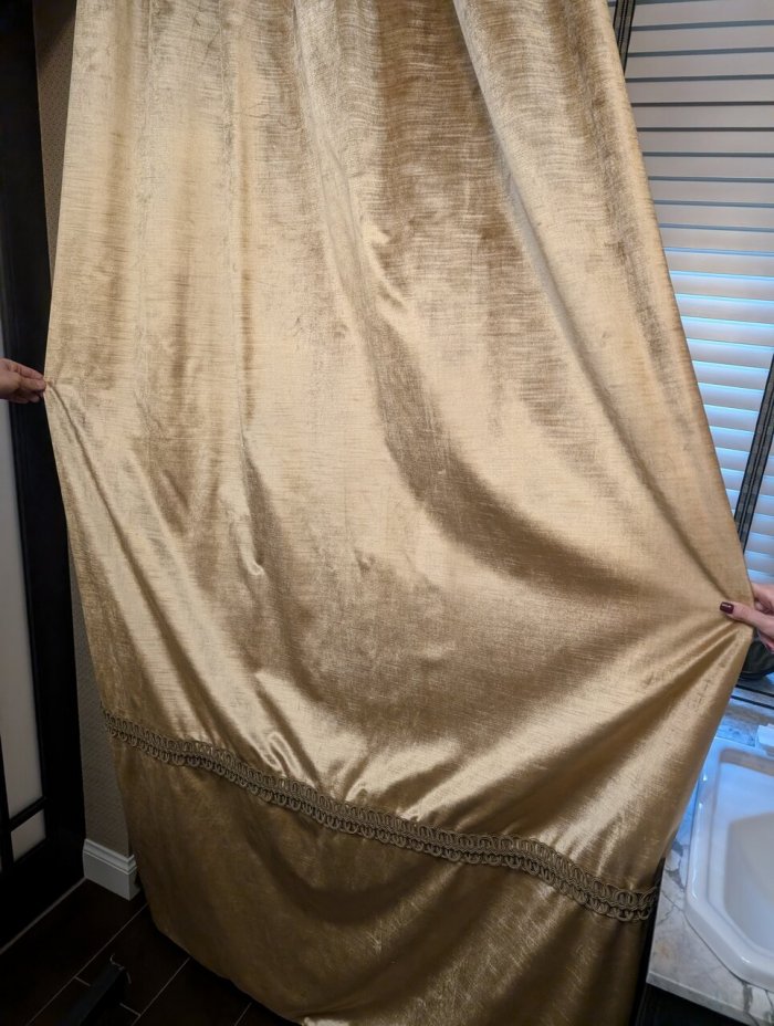 Używany komplet wyposażenia strefy recepcji i gabinetów