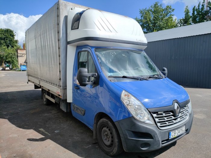 Samoch&oacute;d ciężarowy marki Renault Master