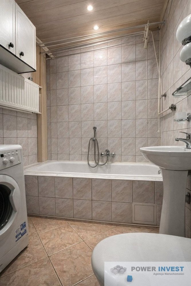 Duże mieszkanie 3-pokojowe w pobliżu Serenady