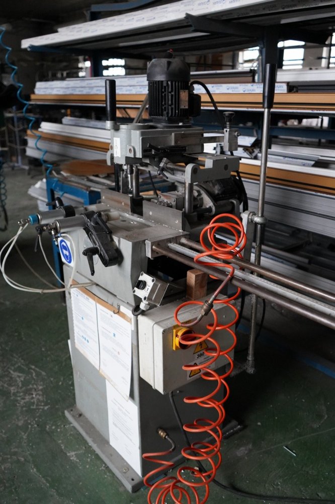 Frezarka ALUMA FC 106