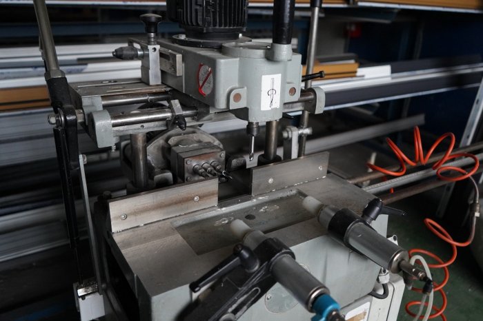 Frezarka ALUMA FC 106