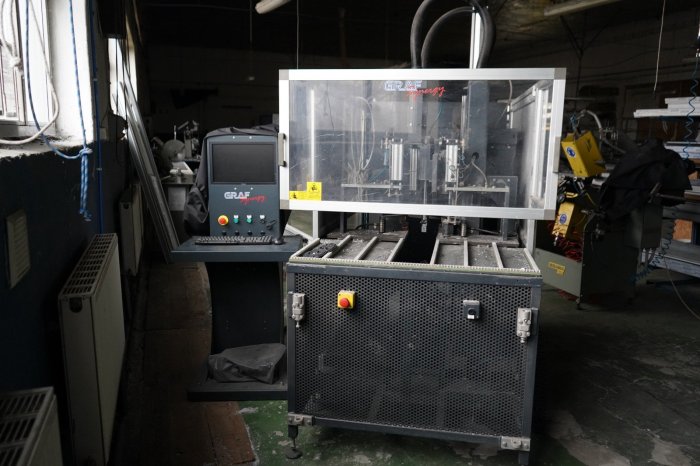 Oczyszczarka numeryczna z komputerem GRAF Synergy WP-CNCZ