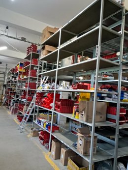 Syndyk sprzeda pakiet ruchomości stany magazynowe - hurtowni