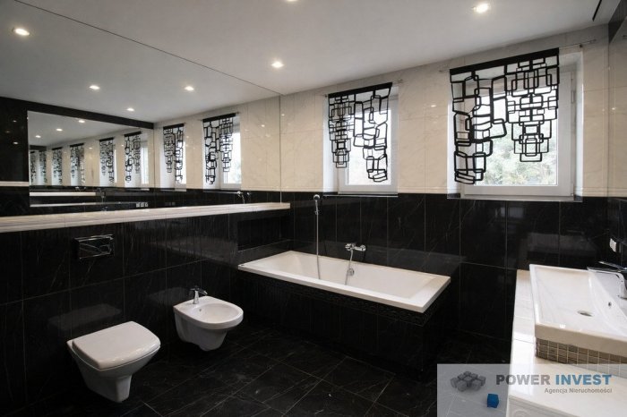 Świetna lokalizacja! Dom 170 m&sup2;, działka 15a!