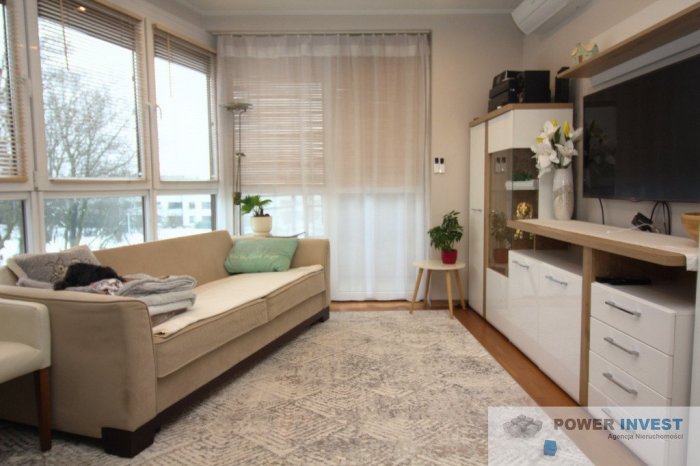 Jasne z dużym balkonem i widokiem na Fort Borek