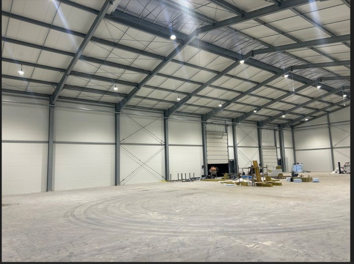 Hala do wynajęcia 200 m od węzła S8