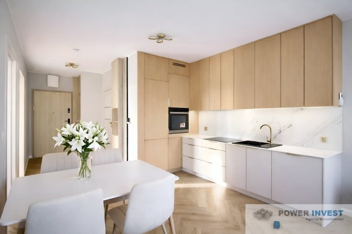 PREMIUM | 3 pok, 2 balkony | CENTRUM | 2 garaże