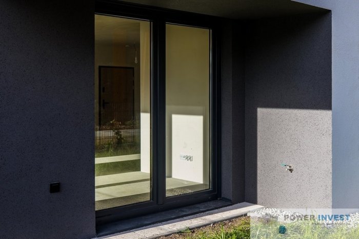 Jasne mieszkanie 2-pokojowe z ogr&oacute;dkiem, Reduta