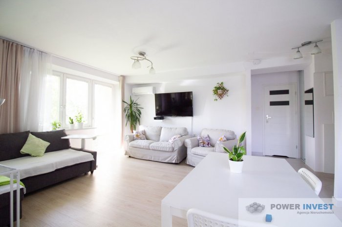 Przestronne mieszkanie w świetnej lokalizacji!