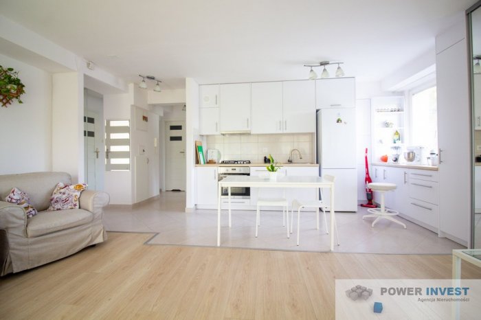 Przestronne mieszkanie w świetnej lokalizacji!