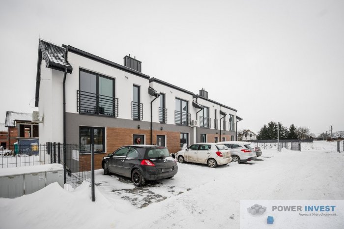 Segment - ogr&oacute;dek+ 2 miejsca postojowe, klima