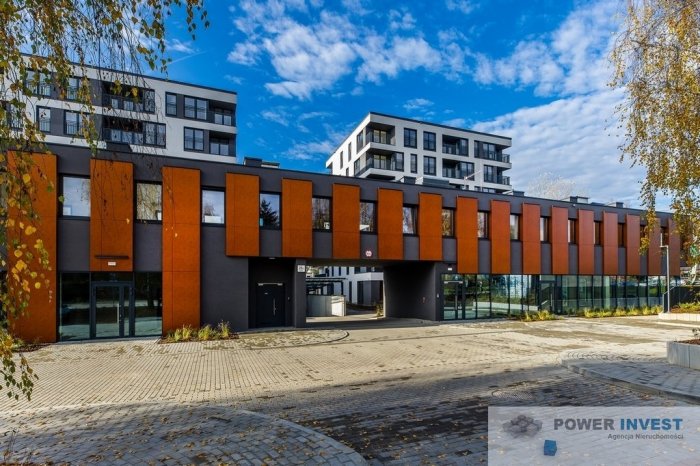 Mieszkanie 4 pokojowe z balkonem. Reduta