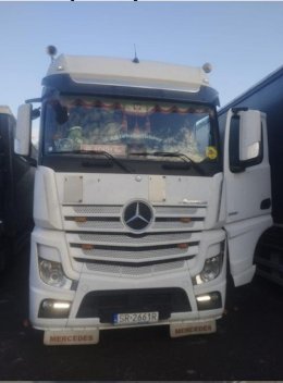 Mercedes-Benz Actros 2551