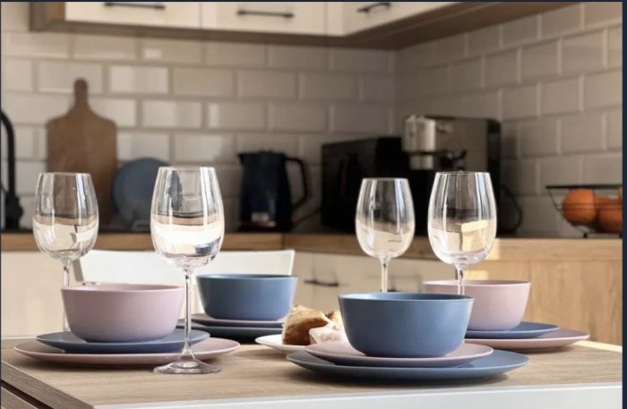 DĘBKI - Gotowy apartament z ogr&oacute;dkiem i 2 miejscami parkingowymi