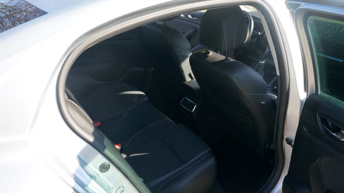 RENAULT MEGANE, model: Grand Coupe MR&rsquo;21 E6d