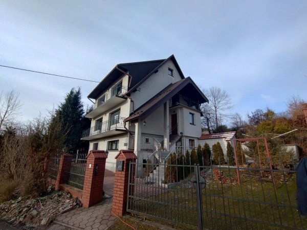 Nieruchomość zabudowana - Dobra